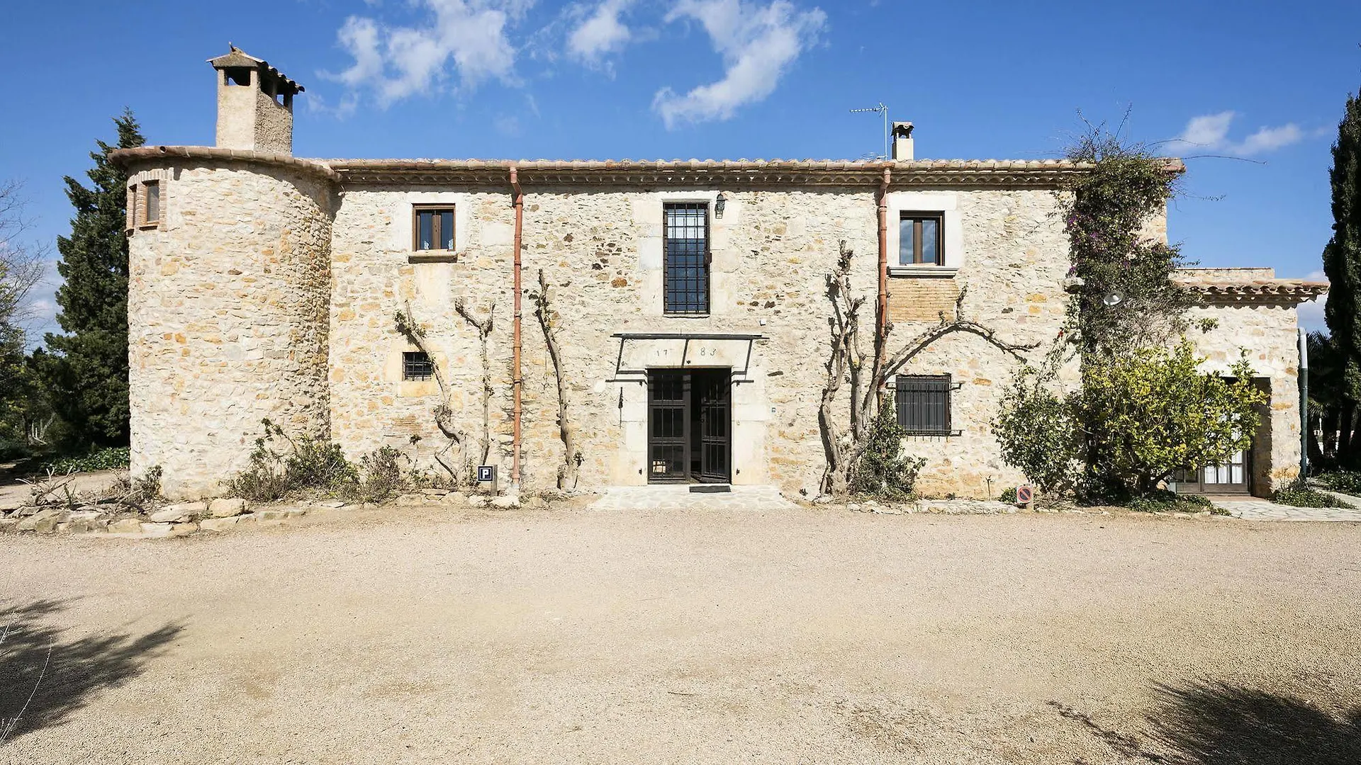 Hotel Vinyes De Lemporda Fonteta